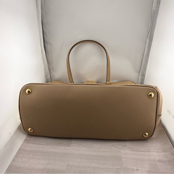Prada Tan Gold Satchel with Elegant Hardware - Picture 3 of 11